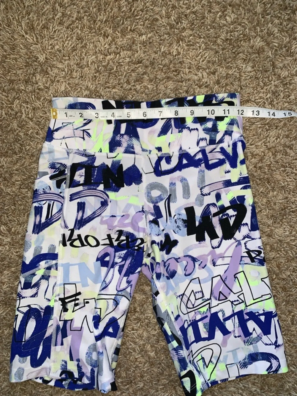 Calvin Klein Women’s Graffiti Fashion Printed Long Athletic Biker Shorts Small - Picture 3 of 8